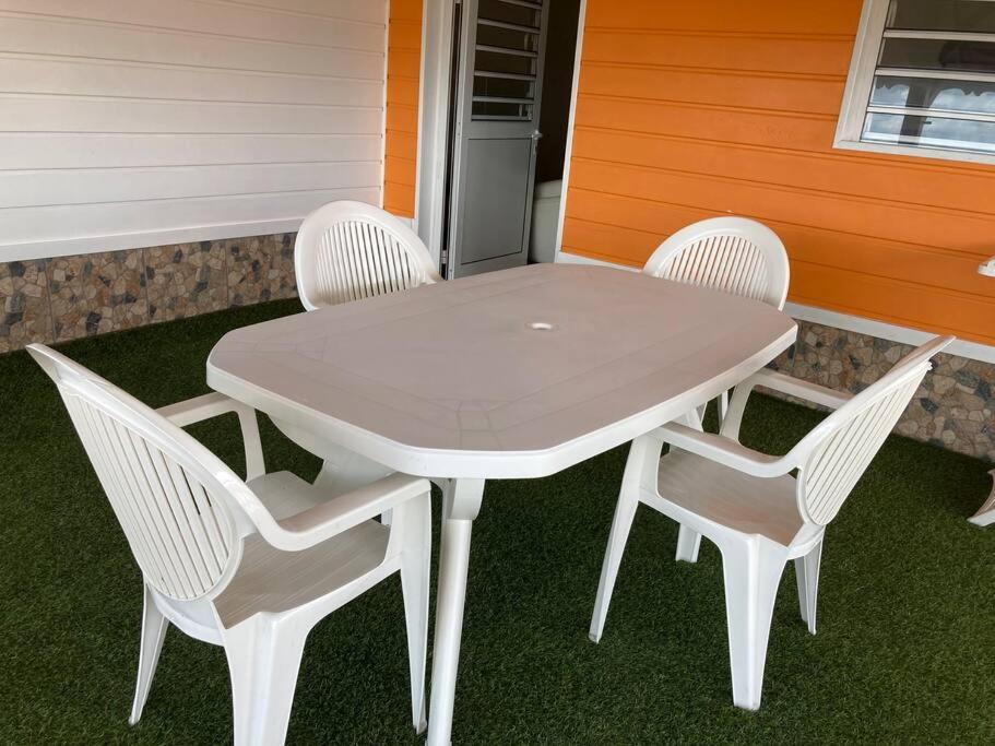 Location Saisonniere Bel Appartement Les Trois-Ilets Eksteriør billede