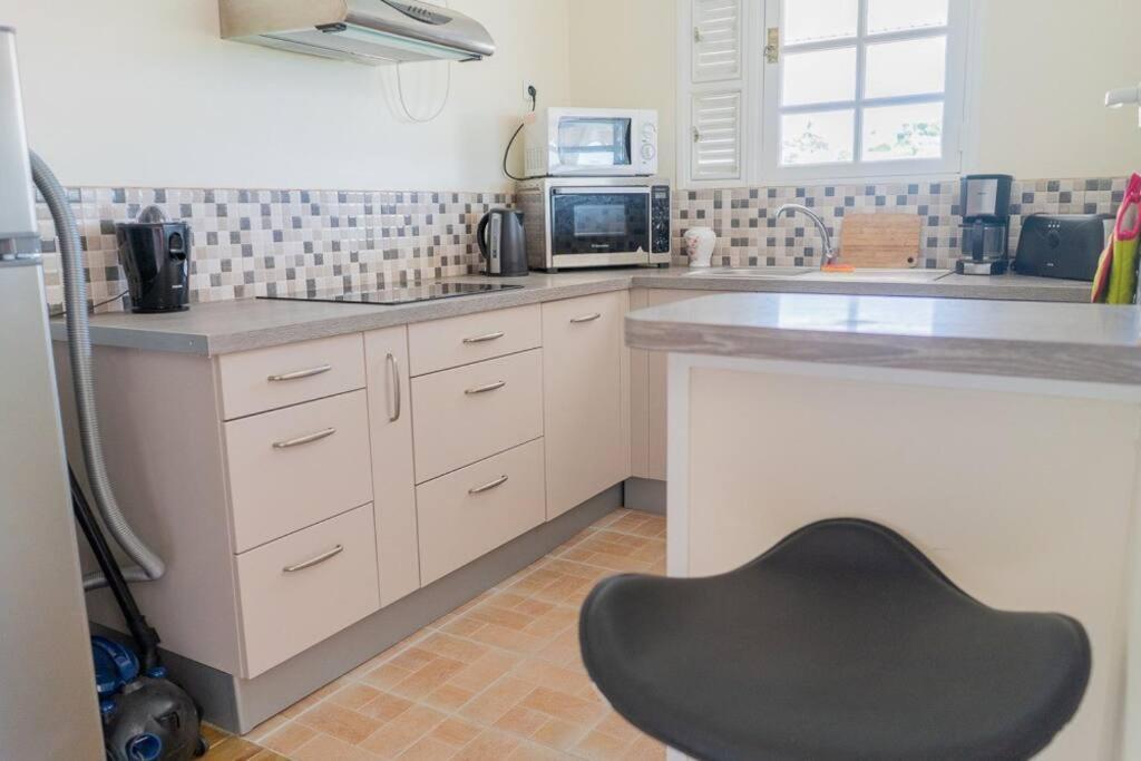 Location Saisonniere Bel Appartement Les Trois-Ilets Eksteriør billede